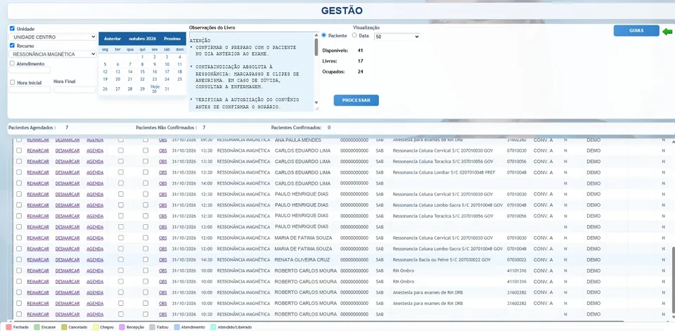 Gestão da agenda de ressonância no ClinicalForce RIS, com horários disponíveis, livres e ocupados, dados fictícios